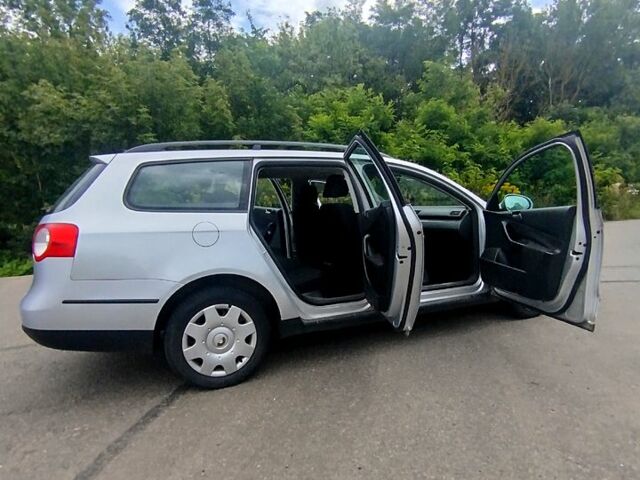 Серый Фольксваген Пассат, объемом двигателя 2 л и пробегом 269 тыс. км за 6000 $, фото 2 на Automoto.ua