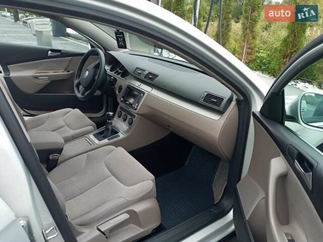 Серый Фольксваген Пассат, объемом двигателя 1.8 л и пробегом 215 тыс. км за 6600 $, фото 12 на Automoto.ua