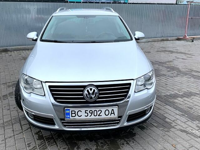 Серый Фольксваген Пассат, объемом двигателя 1.8 л и пробегом 370 тыс. км за 6000 $, фото 1 на Automoto.ua