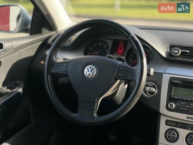 Сірий Фольксваген Пассат, об'ємом двигуна 1.8 л та пробігом 220 тис. км за 6800 $, фото 14 на Automoto.ua