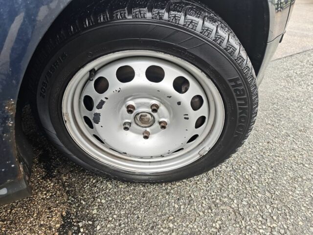 Сірий Фольксваген Пассат, об'ємом двигуна 1.9 л та пробігом 302 тис. км за 2100 $, фото 7 на Automoto.ua