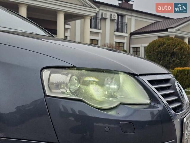 Серый Фольксваген Пассат, объемом двигателя 1.97 л и пробегом 302 тыс. км за 4950 $, фото 40 на Automoto.ua