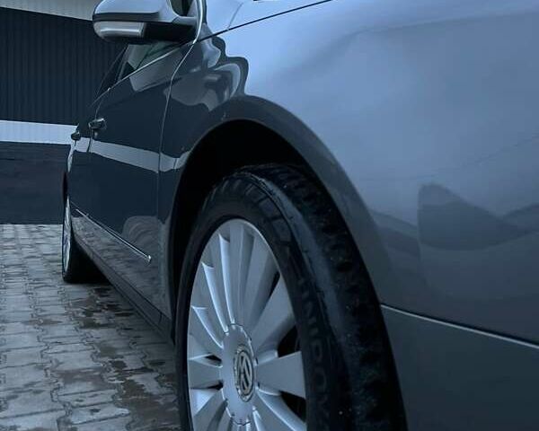 Сірий Фольксваген Пассат, об'ємом двигуна 1.8 л та пробігом 298 тис. км за 5999 $, фото 8 на Automoto.ua