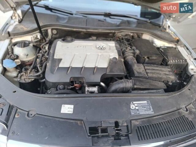 Серый Фольксваген Пассат, объемом двигателя 2 л и пробегом 323 тыс. км за 5999 $, фото 4 на Automoto.ua