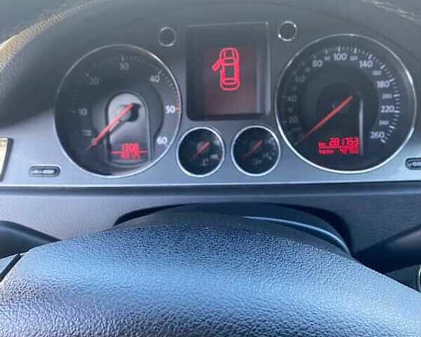 Сірий Фольксваген Пассат, об'ємом двигуна 1.9 л та пробігом 300 тис. км за 6700 $, фото 10 на Automoto.ua