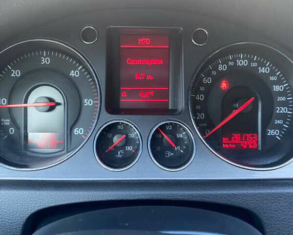 Сірий Фольксваген Пассат, об'ємом двигуна 1.9 л та пробігом 300 тис. км за 6700 $, фото 11 на Automoto.ua