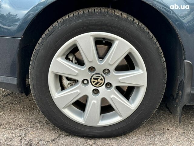 Серый Фольксваген Пассат, объемом двигателя 1.8 л и пробегом 292 тыс. км за 8740 $, фото 9 на Automoto.ua