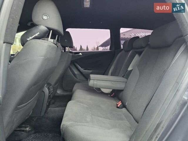 Серый Фольксваген Пассат, объемом двигателя 1.97 л и пробегом 302 тыс. км за 4950 $, фото 49 на Automoto.ua