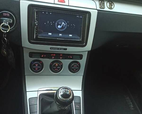 Сірий Фольксваген Пассат, об'ємом двигуна 1.8 л та пробігом 300 тис. км за 7099 $, фото 9 на Automoto.ua