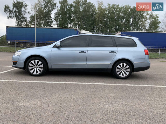 Серый Фольксваген Пассат, объемом двигателя 1.9 л и пробегом 230 тыс. км за 7500 $, фото 1 на Automoto.ua