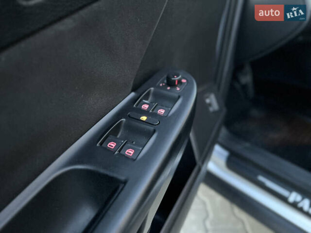 Сірий Фольксваген Пассат, об'ємом двигуна 1.97 л та пробігом 296 тис. км за 6750 $, фото 32 на Automoto.ua