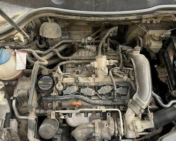 Серый Фольксваген Пассат, объемом двигателя 1.4 л и пробегом 340 тыс. км за 4900 $, фото 17 на Automoto.ua