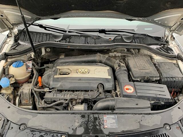 Серый Фольксваген Пассат, объемом двигателя 1.8 л и пробегом 370 тыс. км за 6000 $, фото 9 на Automoto.ua