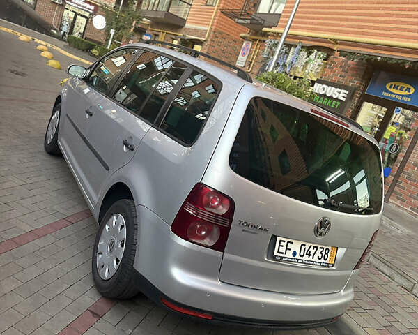 Сірий Фольксваген Пассат, об'ємом двигуна 1.8 л та пробігом 199 тис. км за 7500 $, фото 20 на Automoto.ua