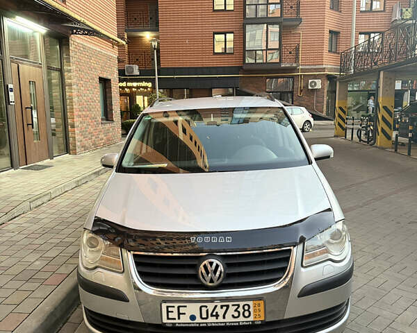 Сірий Фольксваген Пассат, об'ємом двигуна 1.8 л та пробігом 199 тис. км за 7500 $, фото 31 на Automoto.ua