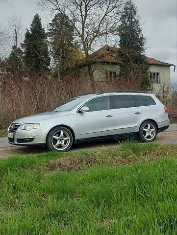 Серый Фольксваген Пассат, объемом двигателя 2 л и пробегом 290 тыс. км за 5700 $, фото 2 на Automoto.ua