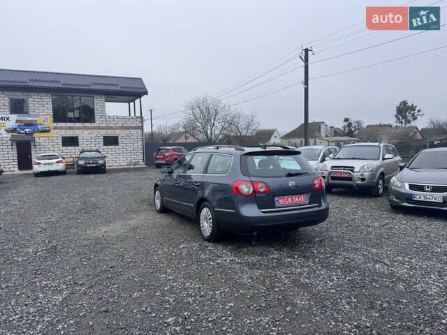 Серый Фольксваген Пассат, объемом двигателя 1.6 л и пробегом 243 тыс. км за 6450 $, фото 20 на Automoto.ua