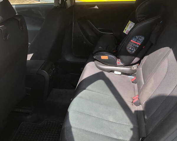 Сірий Фольксваген Пассат, об'ємом двигуна 1.97 л та пробігом 306 тис. км за 4600 $, фото 14 на Automoto.ua