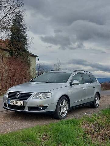 Серый Фольксваген Пассат, объемом двигателя 2 л и пробегом 290 тыс. км за 5700 $, фото 1 на Automoto.ua