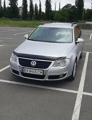 Серый Фольксваген Пассат, объемом двигателя 1.97 л и пробегом 349 тыс. км за 7200 $, фото 9 на Automoto.ua