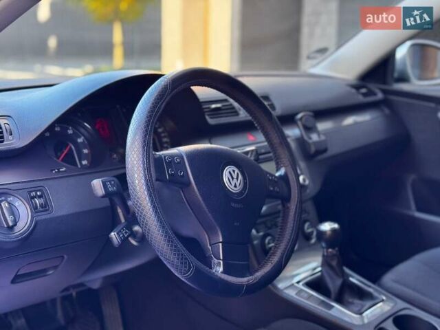 Сірий Фольксваген Пассат, об'ємом двигуна 1.4 л та пробігом 306 тис. км за 4900 $, фото 38 на Automoto.ua