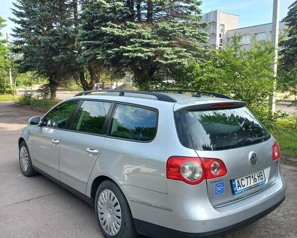 Серый Фольксваген Пассат, объемом двигателя 1.9 л и пробегом 397 тыс. км за 6500 $, фото 2 на Automoto.ua