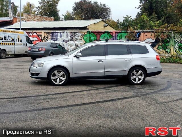 Серый Фольксваген Пассат, объемом двигателя 3.2 л и пробегом 298 тыс. км за 6250 $, фото 8 на Automoto.ua