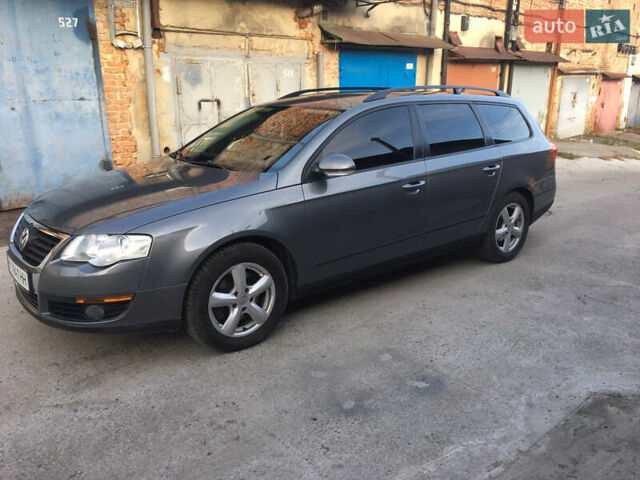 Серый Фольксваген Пассат, объемом двигателя 2 л и пробегом 284 тыс. км за 7000 $, фото 13 на Automoto.ua