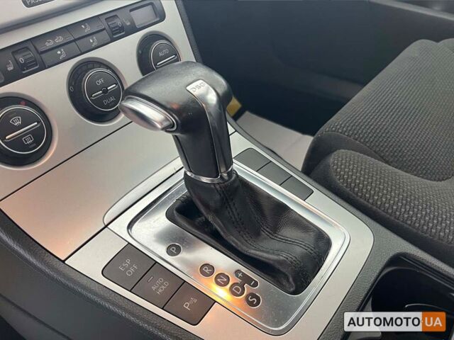 Серый Фольксваген Пассат, объемом двигателя 2 л и пробегом 219 тыс. км за 7900 $, фото 13 на Automoto.ua