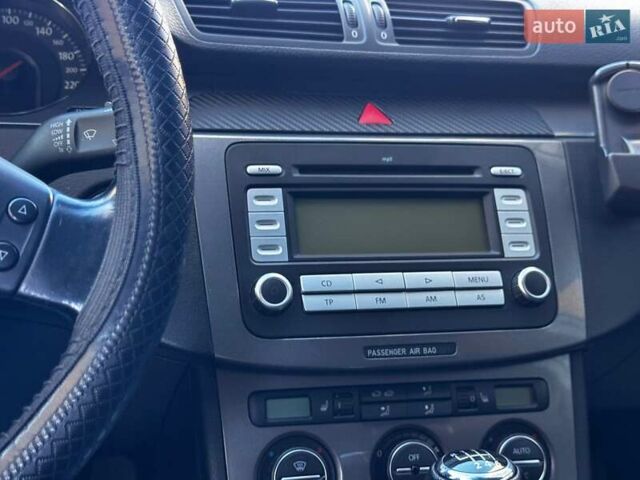 Сірий Фольксваген Пассат, об'ємом двигуна 1.4 л та пробігом 306 тис. км за 4900 $, фото 60 на Automoto.ua