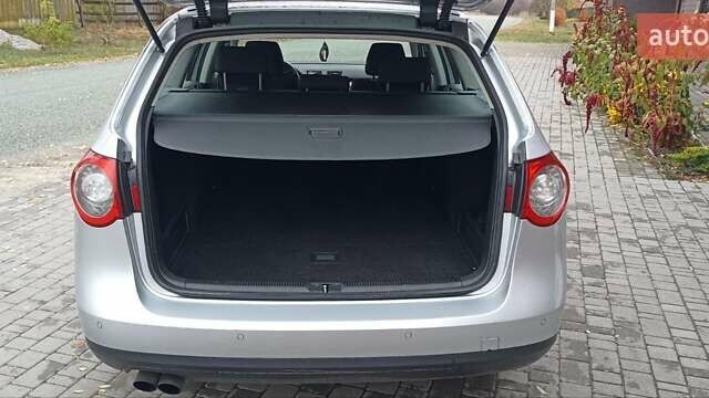 Серый Фольксваген Пассат, объемом двигателя 1.8 л и пробегом 220 тыс. км за 6300 $, фото 7 на Automoto.ua