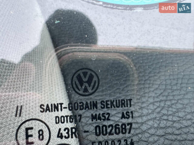 Серый Фольксваген Пассат, объемом двигателя 1.6 л и пробегом 243 тыс. км за 6450 $, фото 24 на Automoto.ua
