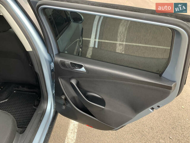 Серый Фольксваген Пассат, объемом двигателя 1.9 л и пробегом 230 тыс. км за 7500 $, фото 15 на Automoto.ua