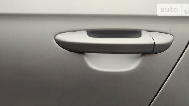 Сірий Фольксваген Пассат, об'ємом двигуна 1.8 л та пробігом 131 тис. км за 6500 $, фото 6 на Automoto.ua