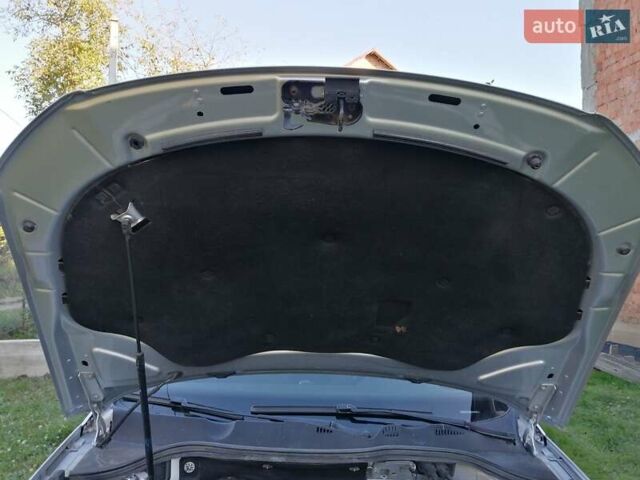 Серый Фольксваген Пассат, объемом двигателя 1.4 л и пробегом 229 тыс. км за 5500 $, фото 12 на Automoto.ua