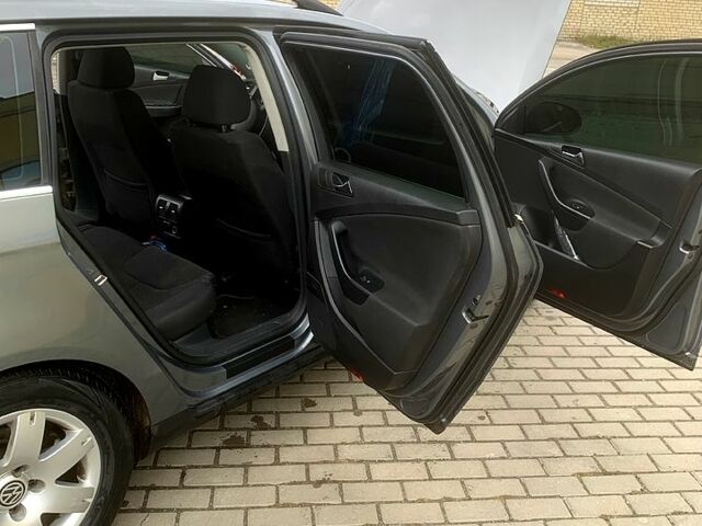 Серый Фольксваген Пассат, объемом двигателя 2 л и пробегом 315 тыс. км за 5800 $, фото 3 на Automoto.ua