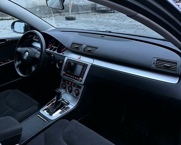 Сірий Фольксваген Пассат, об'ємом двигуна 1.8 л та пробігом 298 тис. км за 5999 $, фото 19 на Automoto.ua