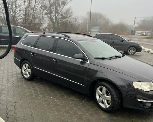 Серый Фольксваген Пассат, объемом двигателя 1.9 л и пробегом 305 тыс. км за 6600 $, фото 6 на Automoto.ua