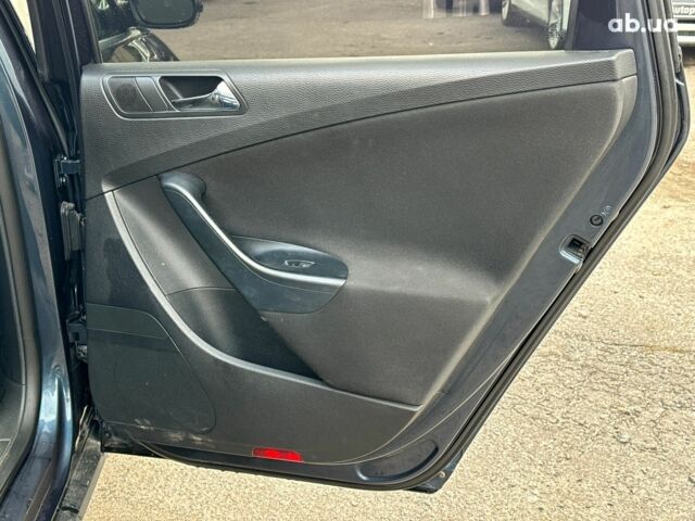 Серый Фольксваген Пассат, объемом двигателя 1.8 л и пробегом 292 тыс. км за 8740 $, фото 18 на Automoto.ua