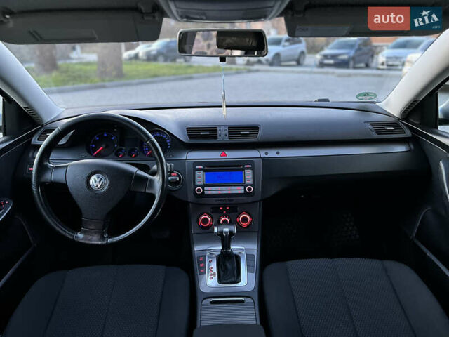 Сірий Фольксваген Пассат, об'ємом двигуна 2 л та пробігом 295 тис. км за 6999 $, фото 33 на Automoto.ua