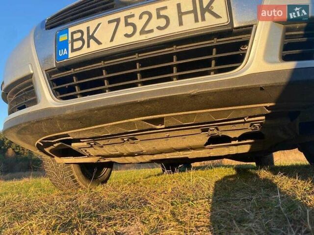 Сірий Фольксваген Пассат, об'ємом двигуна 2 л та пробігом 275 тис. км за 5700 $, фото 10 на Automoto.ua