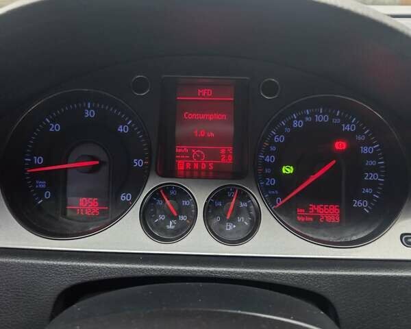 Серый Фольксваген Пассат, объемом двигателя 1.97 л и пробегом 347 тыс. км за 7600 $, фото 12 на Automoto.ua