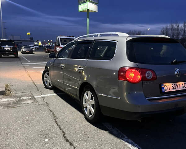 Серый Фольксваген Пассат, объемом двигателя 2 л и пробегом 430 тыс. км за 4999 $, фото 2 на Automoto.ua