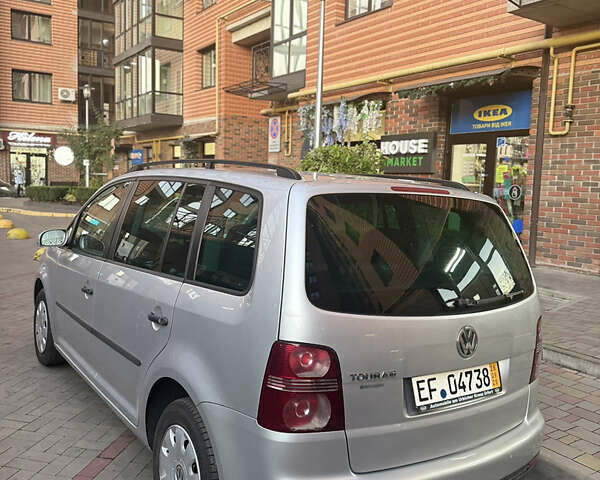 Сірий Фольксваген Пассат, об'ємом двигуна 1.8 л та пробігом 199 тис. км за 7500 $, фото 19 на Automoto.ua