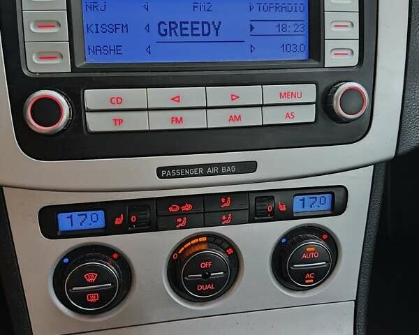 Серый Фольксваген Пассат, объемом двигателя 2 л и пробегом 304 тыс. км за 4900 $, фото 26 на Automoto.ua