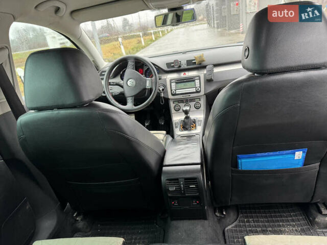 Сірий Фольксваген Пассат, об'ємом двигуна 1.97 л та пробігом 400 тис. км за 6685 $, фото 15 на Automoto.ua