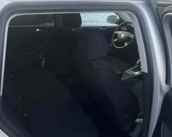 Серый Фольксваген Пассат, объемом двигателя 1.97 л и пробегом 280 тыс. км за 5350 $, фото 7 на Automoto.ua