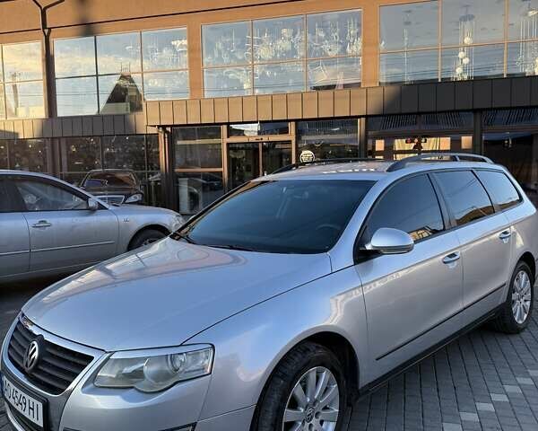 Серый Фольксваген Пассат, объемом двигателя 1.97 л и пробегом 275 тыс. км за 6500 $, фото 1 на Automoto.ua