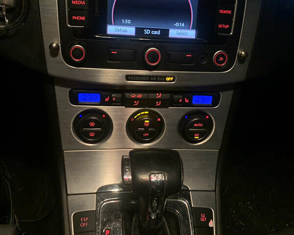 Серый Фольксваген Пассат, объемом двигателя 1.97 л и пробегом 330 тыс. км за 6400 $, фото 2 на Automoto.ua