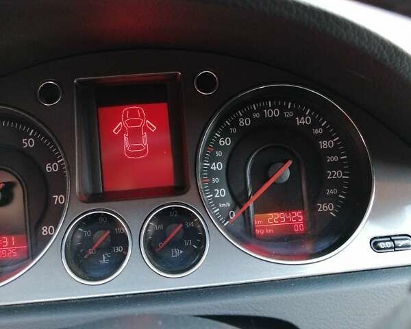 Серый Фольксваген Пассат, объемом двигателя 1.4 л и пробегом 229 тыс. км за 5500 $, фото 8 на Automoto.ua